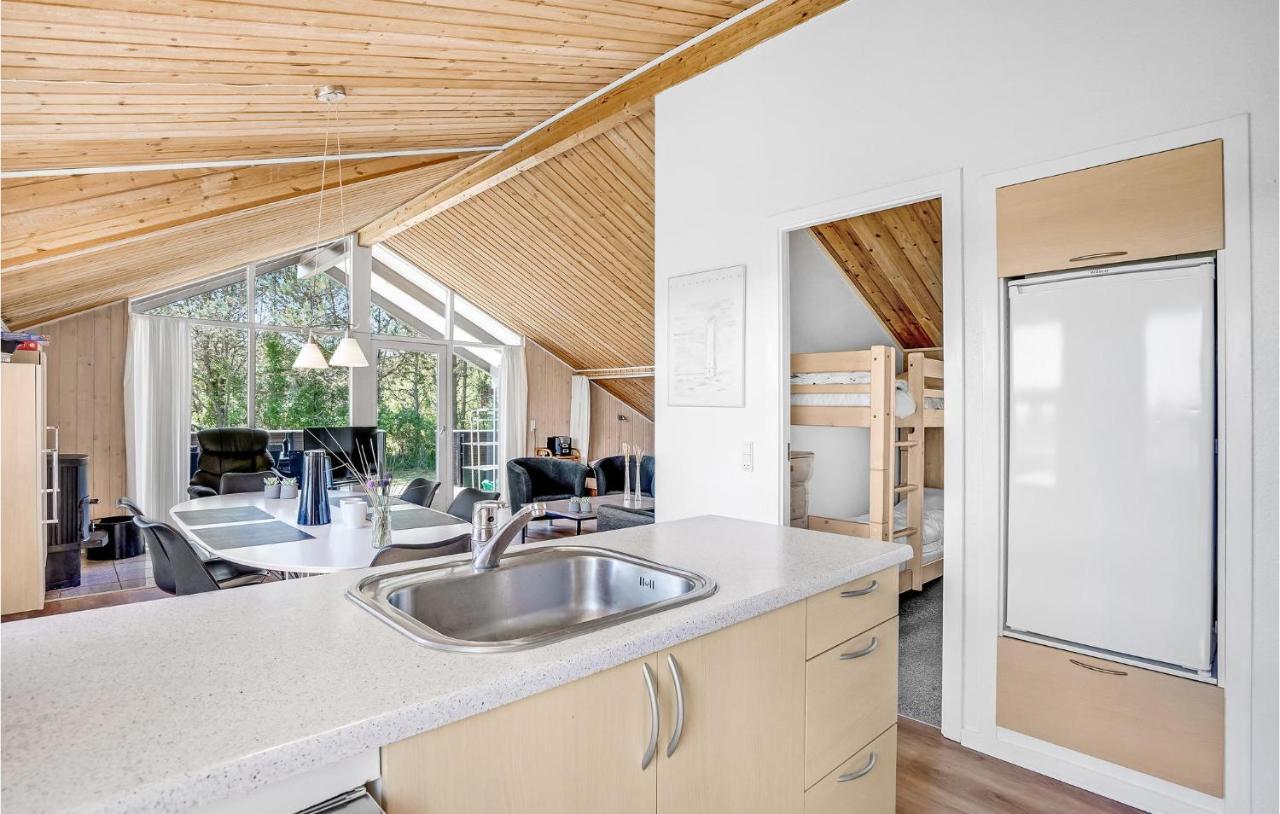 Amazing Home In Blavand With Wifi 외부 사진